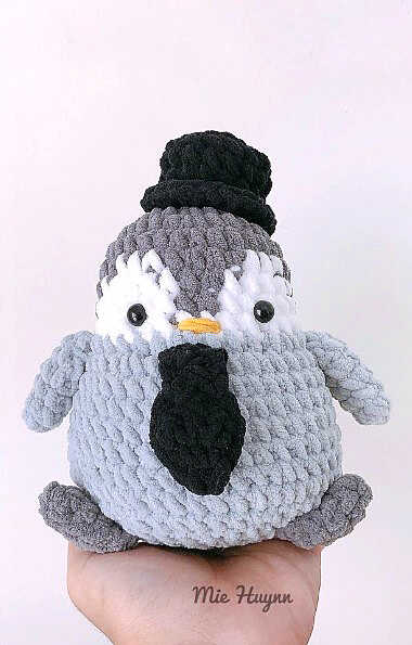 Amigurumi Mr. and Mrs. Penguin Free Pattern