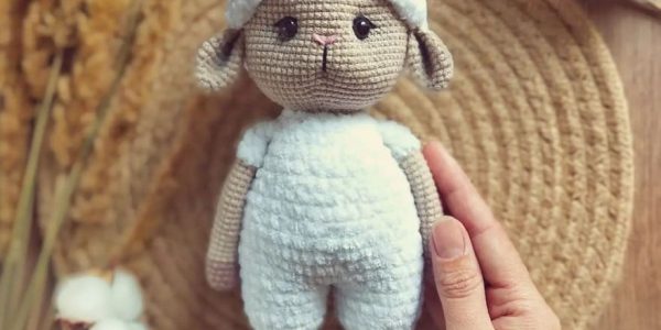 Amigurumi Cute Sheep Free Pattern