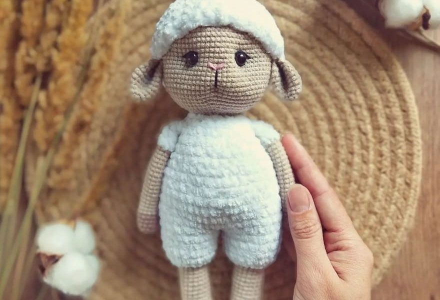 Amigurumi Cute Sheep Free Pattern