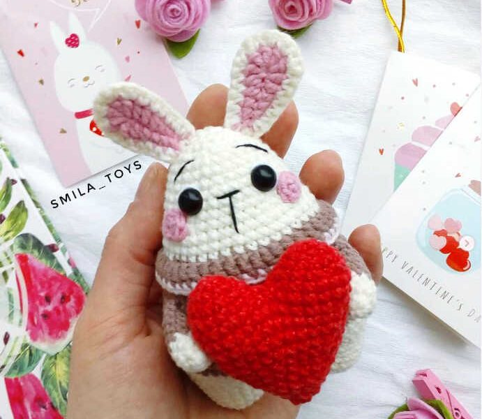 Amigurumi Valentine Bunny Free Pattern