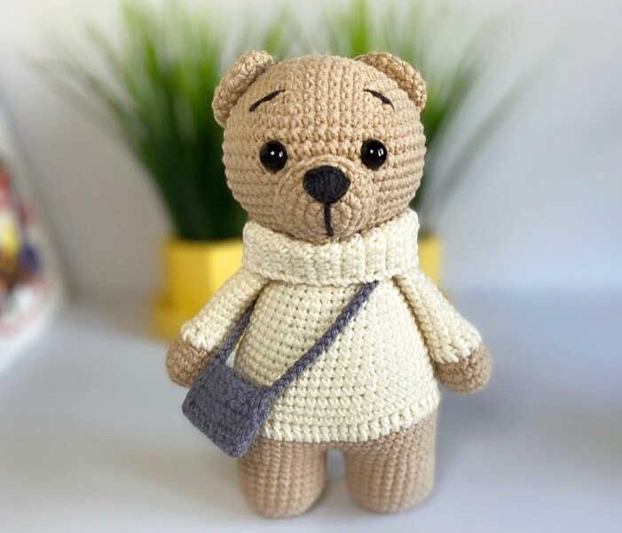 Amigurumi Bear with Bag Free Pattern