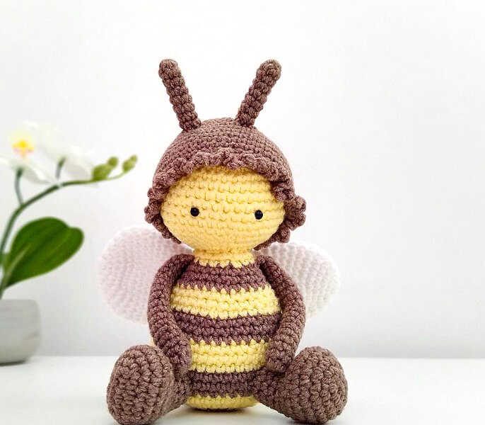 Amigurumi Honey Bee Free Pattern