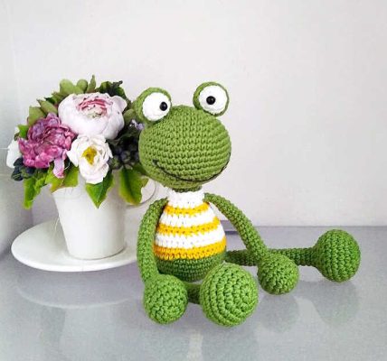 Amigurumi Frog Free Crochet Pattern