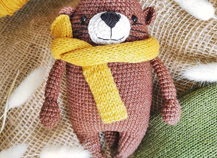 Amigurumi Otter Free Pattern