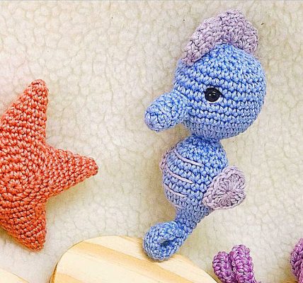 Amigurumi Seahorse Free Pattern