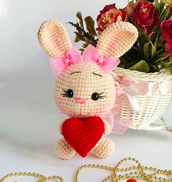 Amigurumi Valentine Bunny Crochet Free Pattern