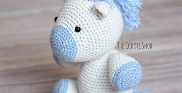 Crochet amigurumi unicorn free pattern