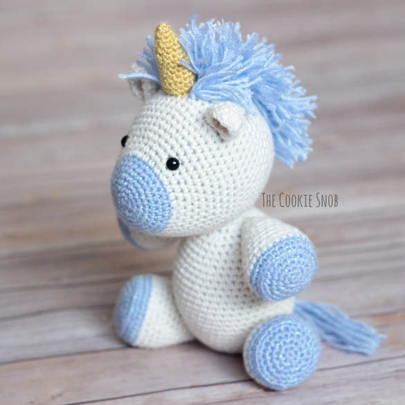 Crochet amigurumi unicorn free pattern